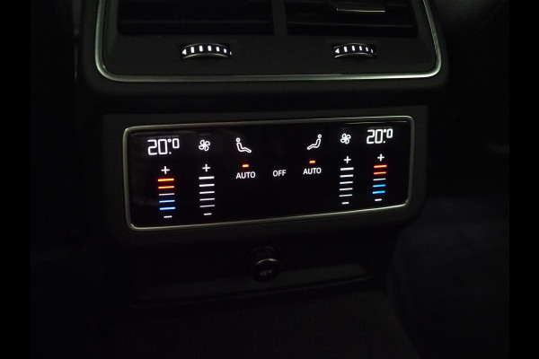 Audi A6 Avant 55 TFSI e quattro Full Black | Trekhaak | Keyless | Adaptive Cruise | Camera | Memory | Stoelverwarming | Carplay