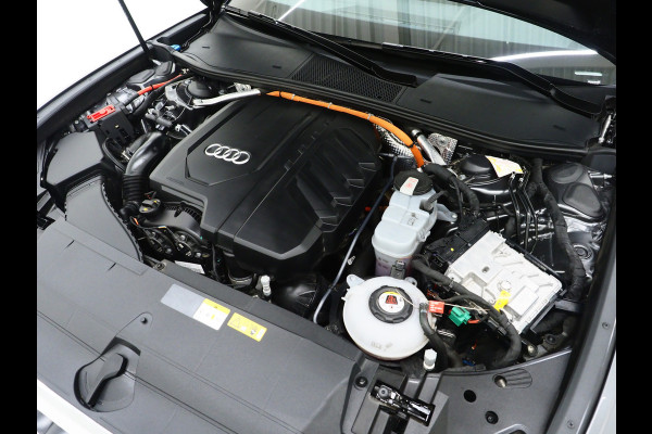 Audi A6 Avant 50 TFSI e quattro | Panoramadak | Trekhaak | B&O Audio | Sfeerlicht | Keyless | Adaptive Cruise | Carplay