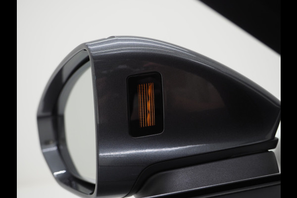 Audi A6 Avant 50 TFSI e quattro | Panoramadak | Trekhaak | B&O Audio | Sfeerlicht | Keyless | Adaptive Cruise | Carplay