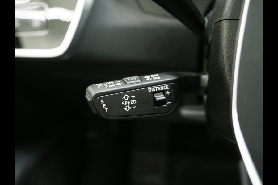 Audi A6 Avant 50 TFSI e quattro | Panoramadak | Trekhaak | B&O Audio | Sfeerlicht | Keyless | Adaptive Cruise | Carplay
