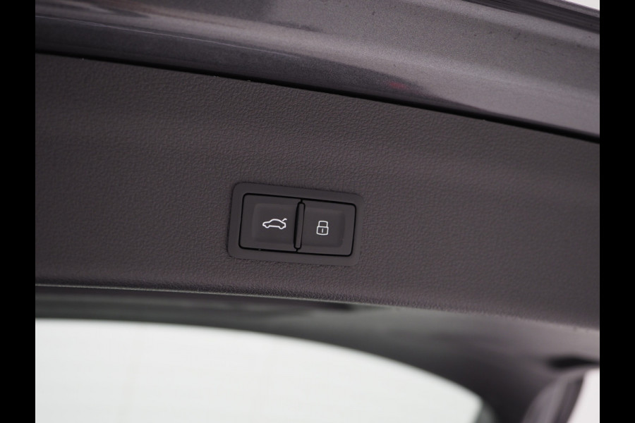 Audi A6 Avant 50 TFSI e quattro | Panoramadak | Trekhaak | B&O Audio | Sfeerlicht | Keyless | Adaptive Cruise | Carplay