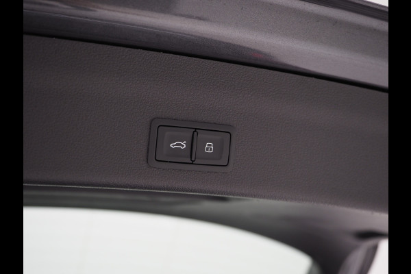 Audi A6 Avant 50 TFSI e quattro | Panoramadak | Trekhaak | B&O Audio | Sfeerlicht | Keyless | Adaptive Cruise | Carplay