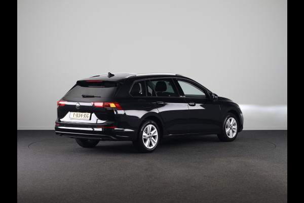 Volkswagen Golf Variant 1.0 eTSI Life | 110 pk Automaat (DSG) | Verlengde garantie | Navigatie | Parkeersensoren | Achteruitrijcamera | LED koplampen |17" All season banden |