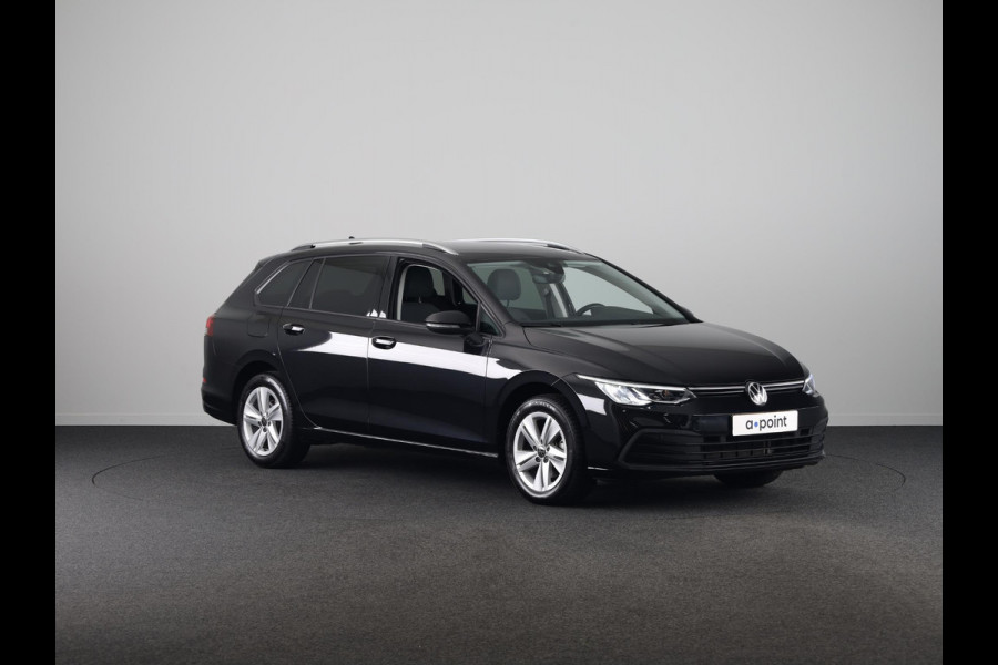 Volkswagen Golf Variant 1.0 eTSI Life | 110 pk Automaat (DSG) | Verlengde garantie | Navigatie | Parkeersensoren | Achteruitrijcamera | LED koplampen |17" All season banden |