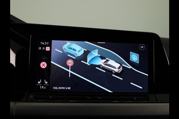 Volkswagen Golf Variant 1.0 eTSI Life | 110 pk Automaat (DSG) | Verlengde garantie | Navigatie | Parkeersensoren | Achteruitrijcamera | LED koplampen |17" All season banden |