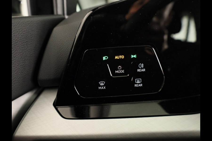 Volkswagen Golf Variant 1.0 eTSI Life | 110 pk Automaat (DSG) | Verlengde garantie | Navigatie | Parkeersensoren | Achteruitrijcamera | LED koplampen |17" All season banden |