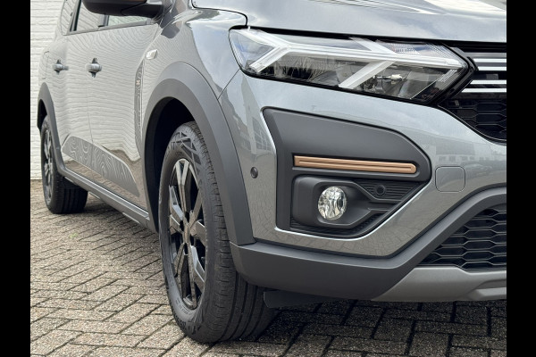 Dacia Jogger 1.6 Hybrid 140 Extreme 7p. Cruise Camera Naci Carplay Stoelverwarming Lane assist Clima Keyless