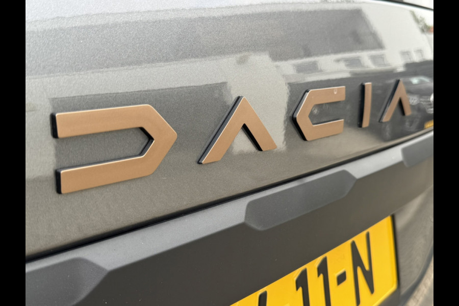 Dacia Jogger 1.6 Hybrid 140 Extreme 7p. Cruise Camera Naci Carplay Stoelverwarming Lane assist Clima Keyless