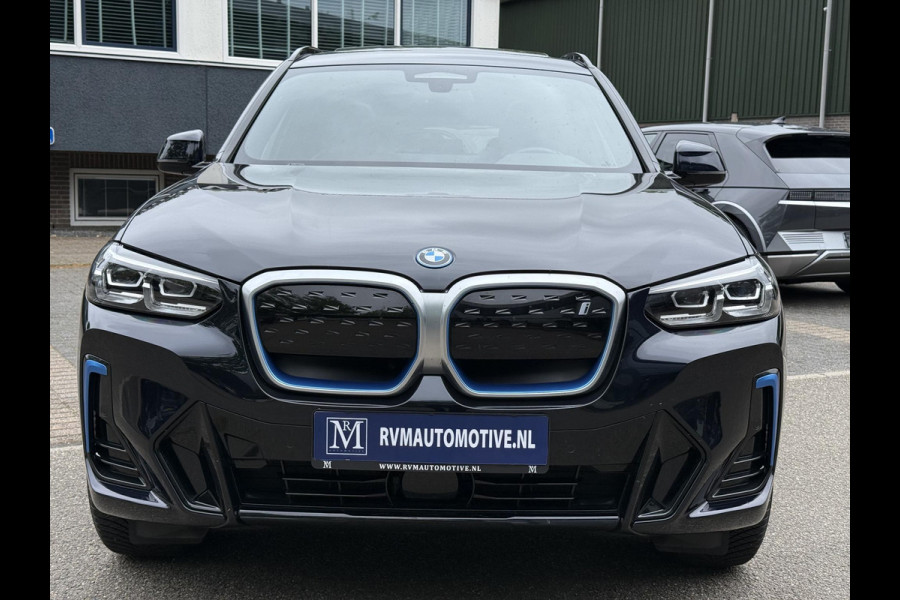 BMW iX3 Executive 80 kWh M-Sport |SOH 99% | ELEKTRISCHE TREKHAAK| ELEKTRISCHE ACHTERKLEP| PANORAMADAK| DRIVING ASSISTENT PROFESSIONAL| DODE HOEK SENSOR| STOELVERWARMING