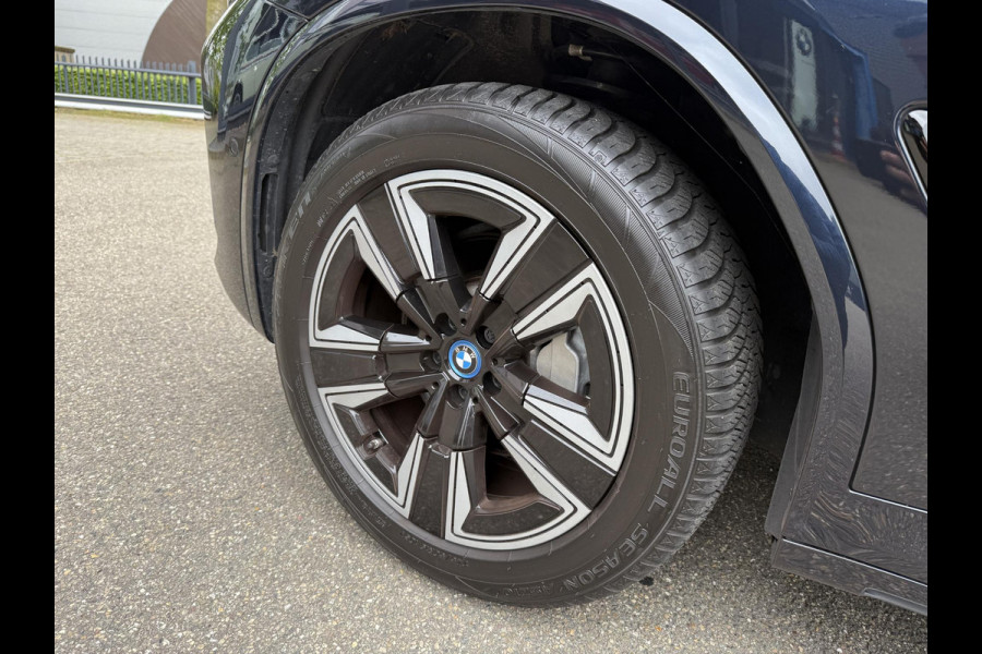 BMW iX3 Executive 80 kWh M-Sport |SOH 99% | ELEKTRISCHE TREKHAAK| ELEKTRISCHE ACHTERKLEP| PANORAMADAK| DRIVING ASSISTENT PROFESSIONAL| DODE HOEK SENSOR| STOELVERWARMING
