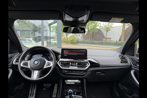 BMW iX3 Executive 80 kWh M-Sport |SOH 99% | ELEKTRISCHE TREKHAAK| ELEKTRISCHE ACHTERKLEP| PANORAMADAK| DRIVING ASSISTENT PROFESSIONAL| DODE HOEK SENSOR| STOELVERWARMING