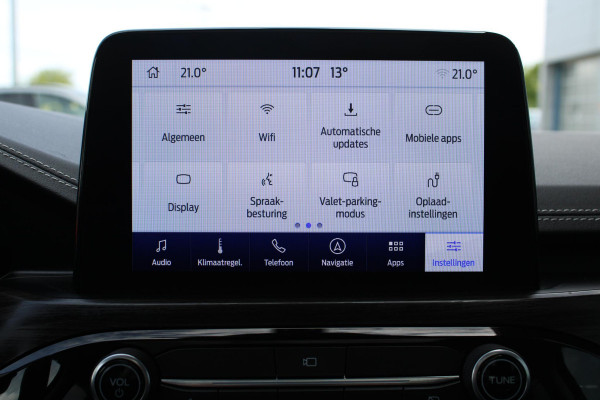 Ford Kuga 2.5 PHEV Vignale | Full Options! | Wegklapbare Trekhaak | Panorama Dak | Stoel + Stuurverwarming | Adaptive Cruise Control | BLIS |