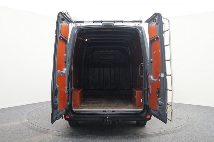 Renault Master T35 2.3 dCi 150 L2H2 Energy Comfort Automaat Glasresteel, 3-Zits, Trekhaak, Camera, Cruise, PDC