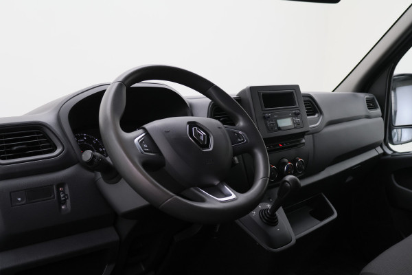 Renault Master T35 2.3 dCi 150 L2H2 Energy Comfort Automaat Glasresteel, 3-Zits, Trekhaak, Camera, Cruise, PDC