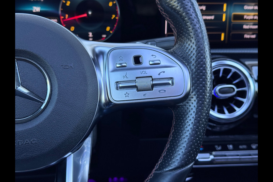 Mercedes-Benz A-Klasse 200 Premium Plus Pano/Sfeer/Camera