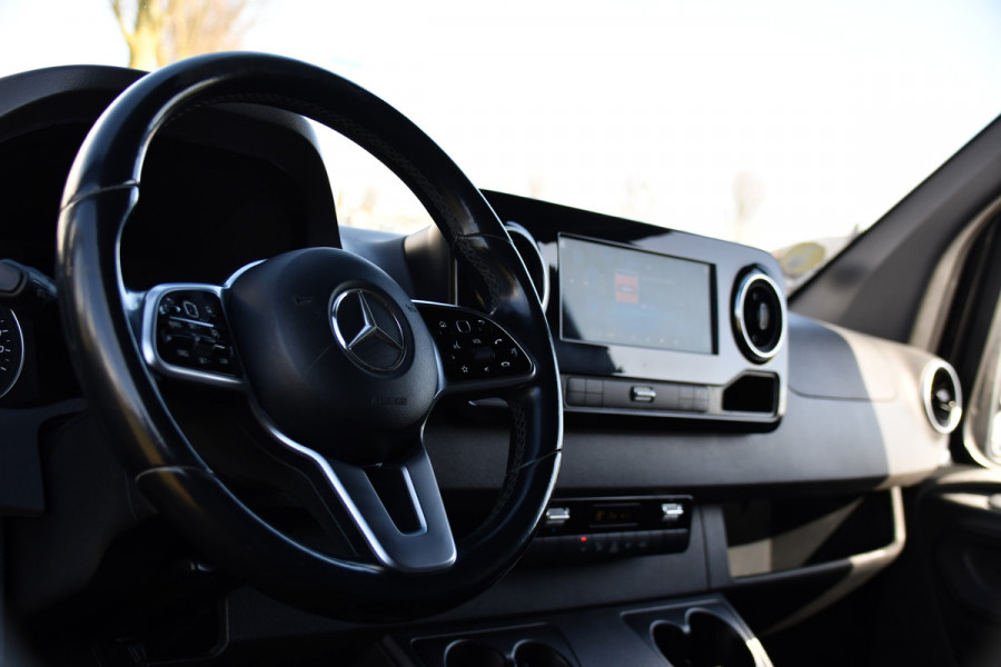 Mercedes-Benz Sprinter 317 1.9 CDI L2H1 RWD Edition Black 360 Camera, Cruise, Carplay, LED, 10,5'' Mbux, Automaat, Trekhaak, Leder, 170pk, Uniek!