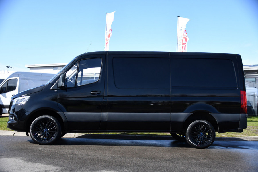 Mercedes-Benz Sprinter 317 1.9 CDI L2H1 RWD Edition Black 360 Camera, Cruise, Carplay, LED, 10,5'' Mbux, Automaat, Trekhaak, Leder, 170pk, Uniek!