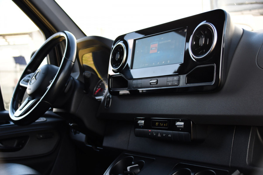 Mercedes-Benz Sprinter 317 1.9 CDI L2H1 RWD Edition Black 360 Camera, Cruise, Carplay, LED, 10,5'' Mbux, Automaat, Trekhaak, Leder, 170pk, Uniek!