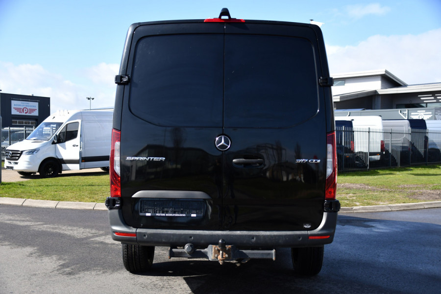 Mercedes-Benz Sprinter 317 1.9 CDI L2H1 RWD Edition Black 360 Camera, Cruise, Carplay, LED, 10,5'' Mbux, Automaat, Trekhaak, Leder, 170pk, Uniek!