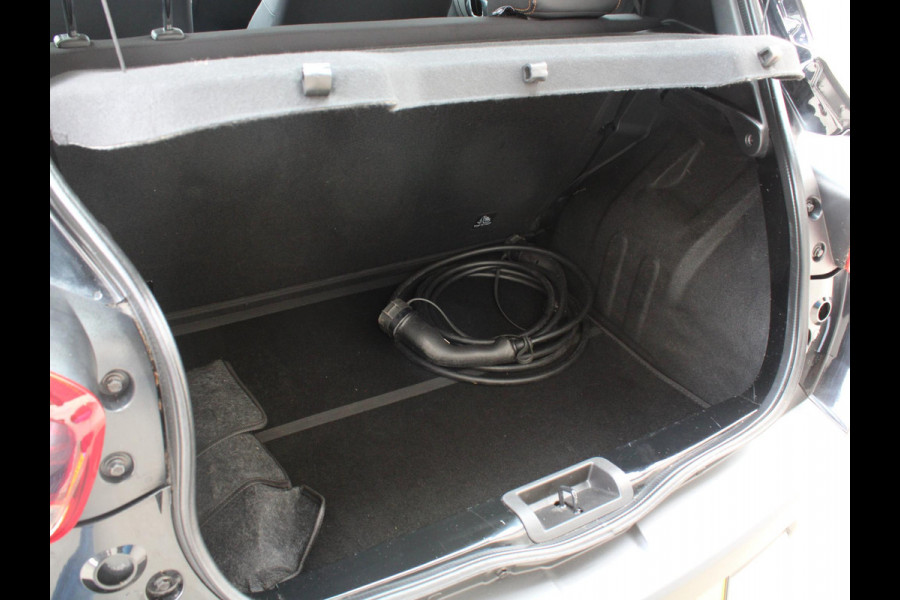 Dacia Spring Comfort Plus 27 kWh | ACHTERUITRIJCAMERA | SOH 92,7% |