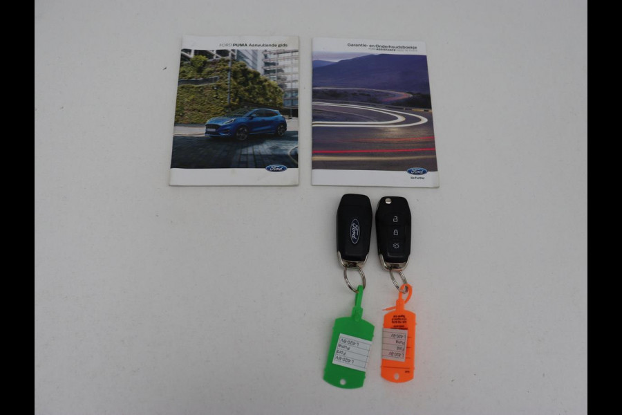 Ford Puma 1.0 EcoBoost Hybrid Titanium | Panoramadak | Stoelverwarming | Adaptive cruise | Camera | Carplay | Full LED | Stuurverwarming | Side Assist | Navigatie | Parkeerhulp | Climate control
