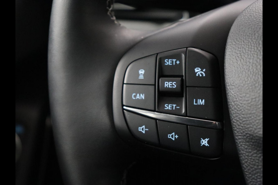Ford Puma 1.0 EcoBoost Hybrid Titanium | Panoramadak | Stoelverwarming | Adaptive cruise | Camera | Carplay | Full LED | Stuurverwarming | Side Assist | Navigatie | Parkeerhulp | Climate control