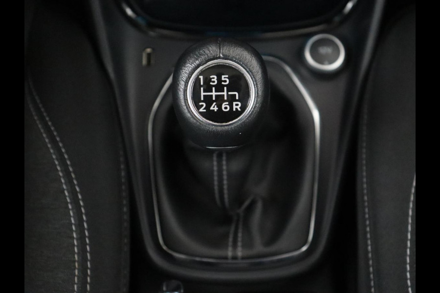 Ford Puma 1.0 EcoBoost Hybrid Titanium | Panoramadak | Stoelverwarming | Adaptive cruise | Camera | Carplay | Full LED | Stuurverwarming | Side Assist | Navigatie | Parkeerhulp | Climate control