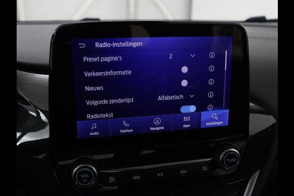 Ford Puma 1.0 EcoBoost Hybrid Titanium | Panoramadak | Stoelverwarming | Adaptive cruise | Camera | Carplay | Full LED | Stuurverwarming | Side Assist | Navigatie | Parkeerhulp | Climate control