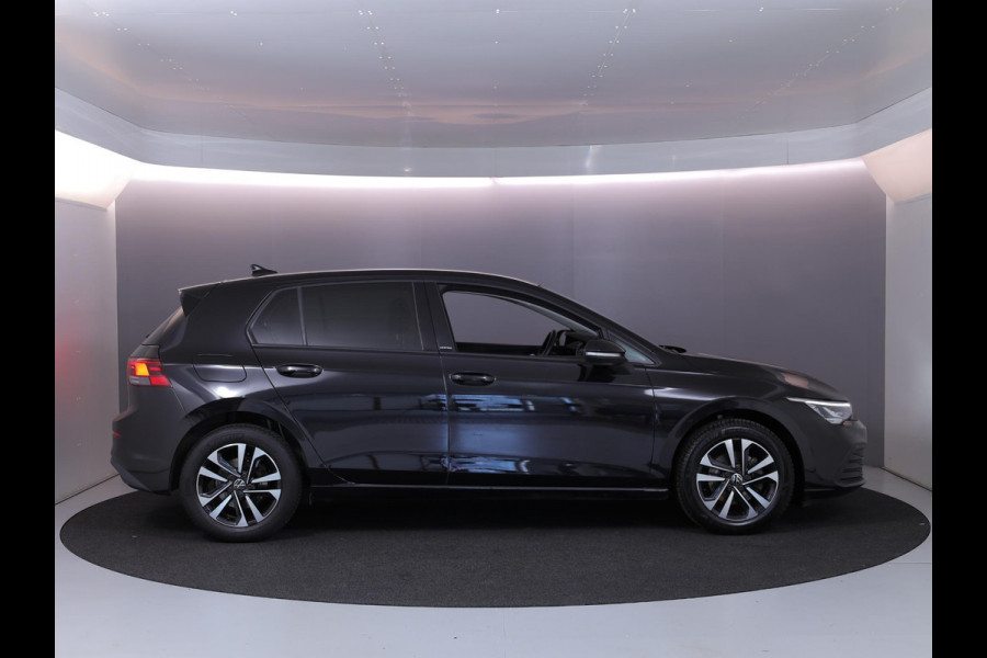Volkswagen Golf 1.0 TSI Life 110pk 6bak| 16'LM-velgen| extra getint glas |