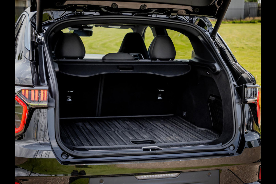 Lynk & Co 01 1.5 Plug-In Hybrid 262pk BLACKED OUT | Trekhaak | Zwarte hemel