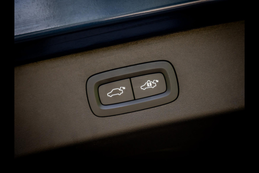 Lynk & Co 01 1.5 Plug-In Hybrid 262pk BLACKED OUT | Trekhaak | Zwarte hemel