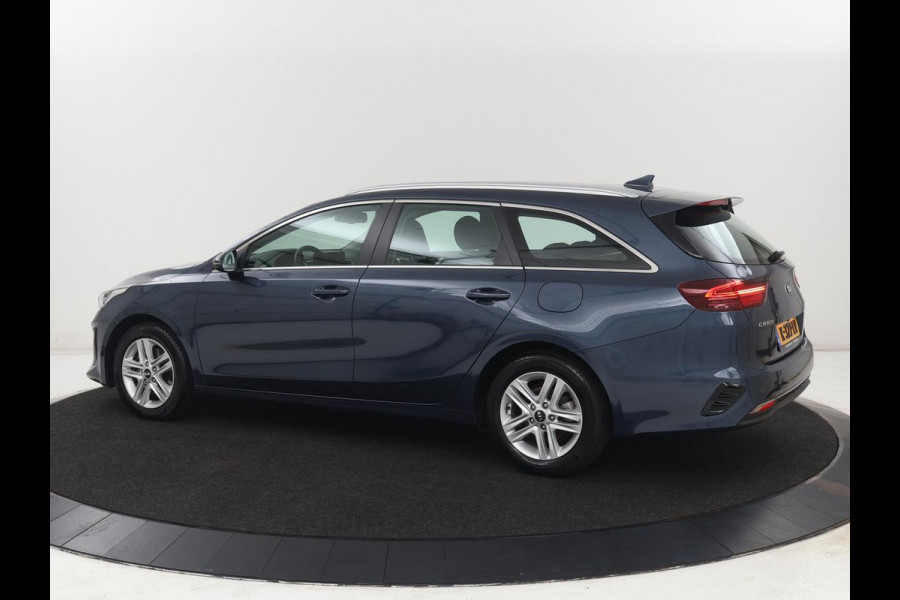 Kia Ceed 1.0 T-GDi DynamicLine | Carplay | Camera | Navigatie | Climate control | Parkeerhulp | Cruise control | Bluetooth | DAB | Lichtmetalen velgen