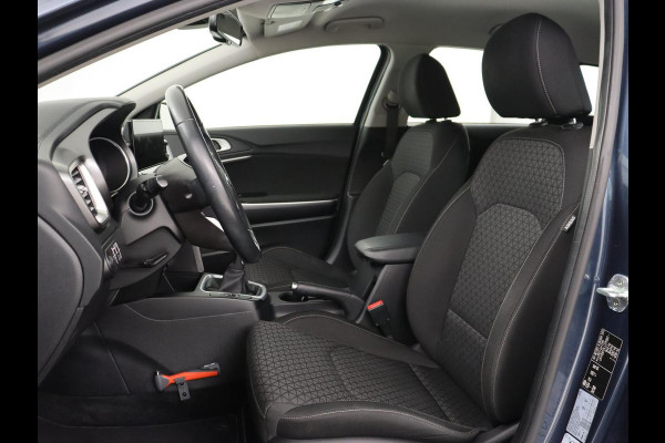 Kia Ceed 1.0 T-GDi DynamicLine | Carplay | Camera | Navigatie | Climate control | Parkeerhulp | Cruise control | Bluetooth | DAB | Lichtmetalen velgen