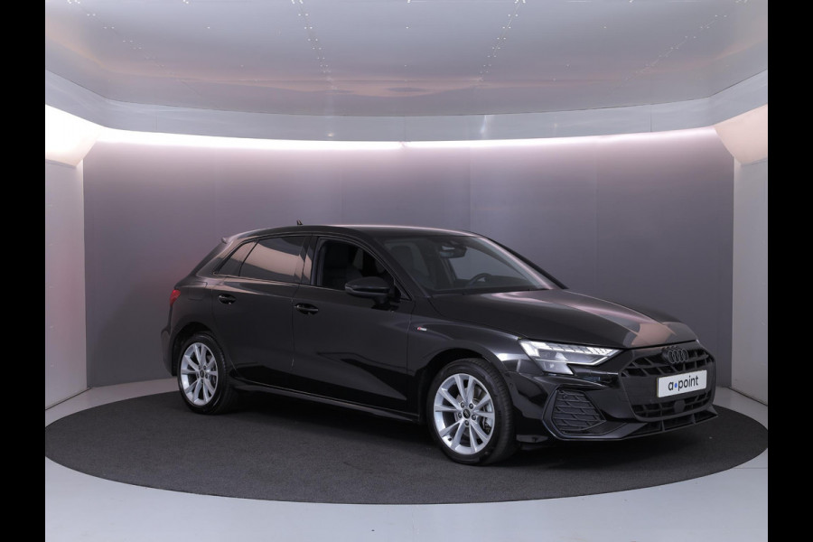 Audi A3 Sportback 40 TFSI e S edition 204 pk S-tronic | Verlengde garantie | Navigatie | Parkeersensoren (Park assist) | Achteruitrijcamera | Stoelverwarming | S-Line |