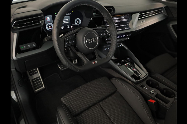 Audi A3 Sportback 40 TFSI e S edition 204 pk S-tronic | Verlengde garantie | Navigatie | Parkeersensoren (Park assist) | Achteruitrijcamera | Stoelverwarming | S-Line |