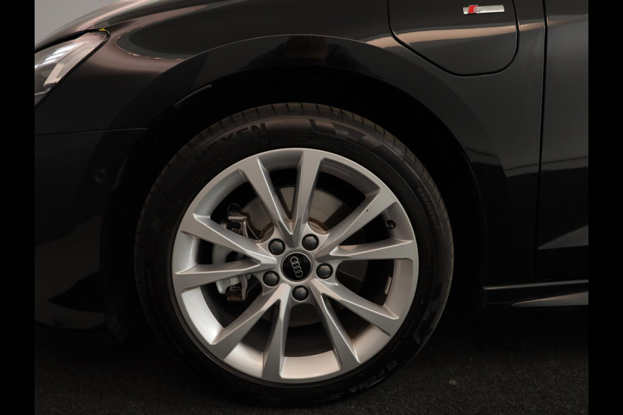 Audi A3 Sportback 40 TFSI e S edition 204 pk S-tronic | Verlengde garantie | Navigatie | Parkeersensoren (Park assist) | Achteruitrijcamera | Stoelverwarming | S-Line |