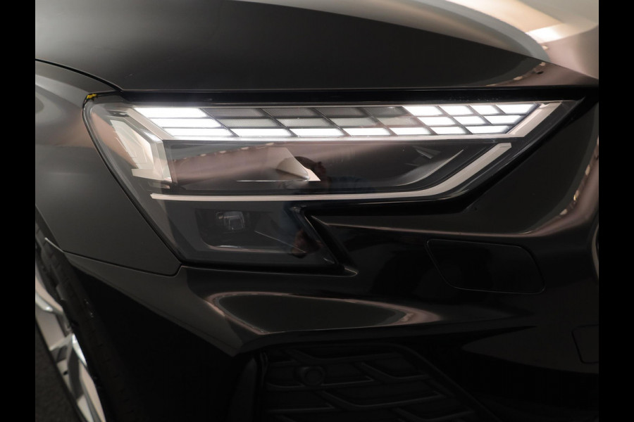 Audi A3 Sportback 40 TFSI e S edition 204 pk S-tronic | Verlengde garantie | Navigatie | Parkeersensoren (Park assist) | Achteruitrijcamera | Stoelverwarming | S-Line |