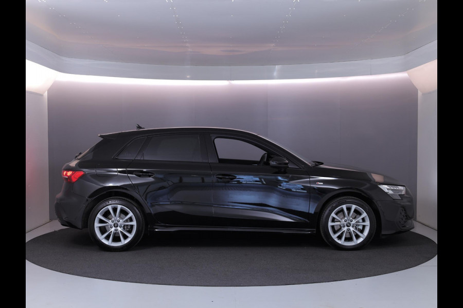Audi A3 Sportback 40 TFSI e S edition 204 pk S-tronic | Verlengde garantie | Navigatie | Parkeersensoren (Park assist) | Achteruitrijcamera | Stoelverwarming | S-Line |