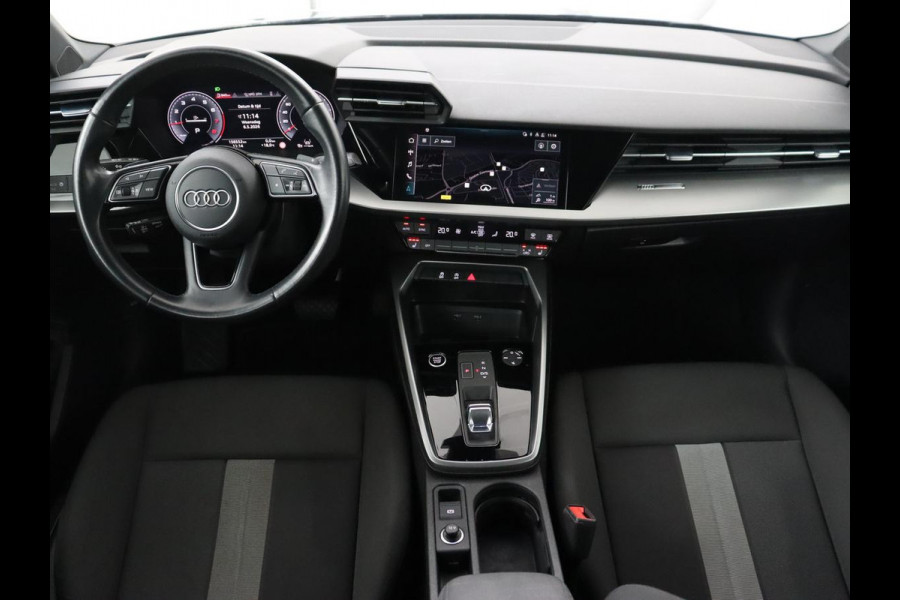 Audi A3 30 TFSI Advanced edition | Stoelverwarming | Adaptive cruise | Keyless | Camera | Carplay | Audi Sound | Full LED | Climate control | Virtual Cockpit | Parkeerhulp