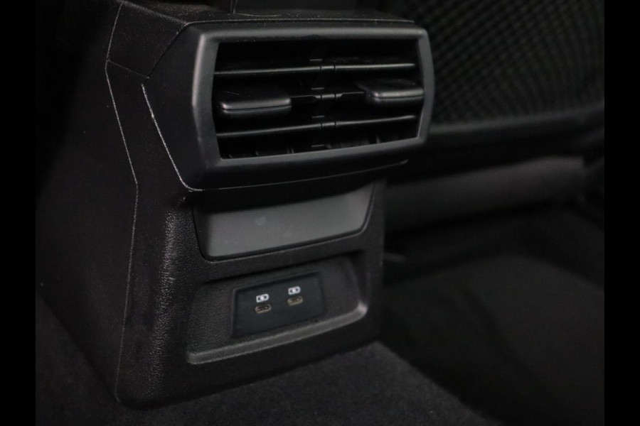 Audi A3 30 TFSI Advanced edition | Stoelverwarming | Adaptive cruise | Keyless | Camera | Carplay | Audi Sound | Full LED | Climate control | Virtual Cockpit | Parkeerhulp