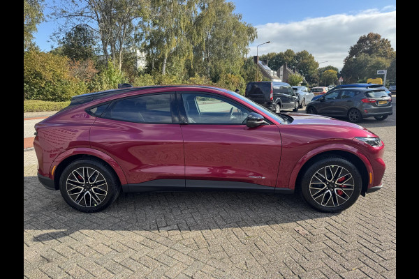 Ford Mustang Mach-E Extended Premium RWD 88 kWh |296pk | Ford Voorraad | Technology Pack Plus