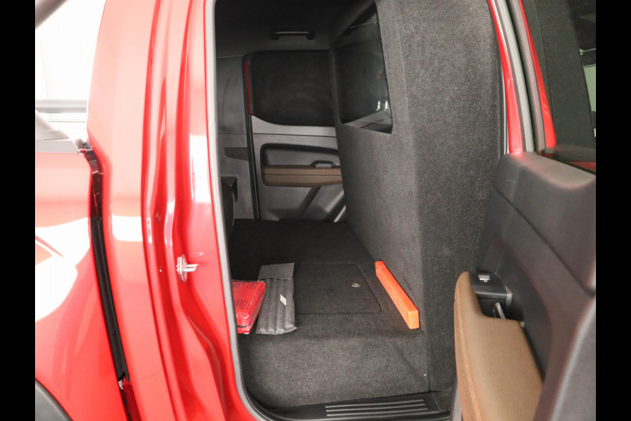 Volkswagen Amarok 3.0 TDI 4Motion Single cab Pan Americana 240 PK Automaat | Lederen bekleding | Trekhaak | Rolhoes |