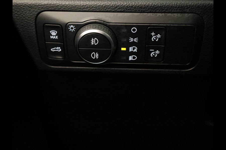 Volkswagen Amarok 3.0 TDI 4Motion Single cab Pan Americana 240 PK Automaat | Lederen bekleding | Trekhaak | Rolhoes |