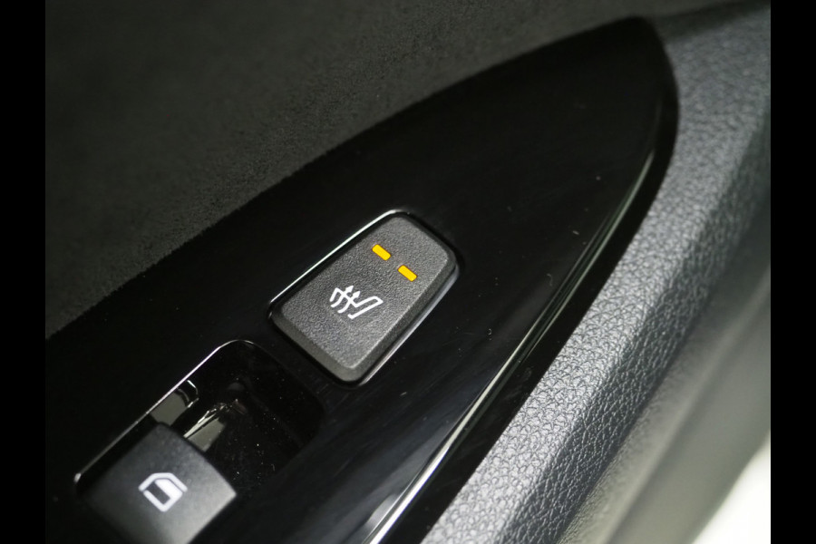Kia Sportage 1.6 T-GDi Plug-in Hybrid AWD GT-Line | Panoramadak | Sportstoelen | Leder | 360 | Keyless | Adaptive Cruise | Sfeerlicht | Carplay