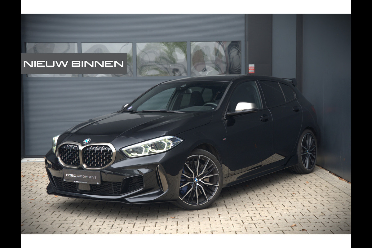 BMW 1-serie M135i xDrive High Executive Edition | M Performance | Stoelverwarming | Cruise Control | Adaptive LED | Ambiance Verlichting | HIFI | Grootlichtassistent | M Sport Remmen