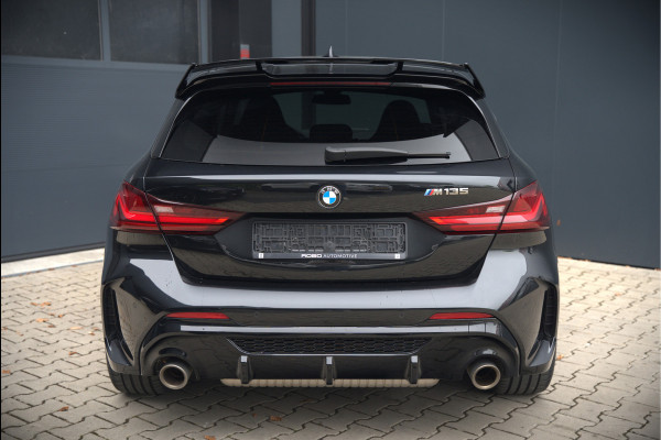 BMW 1-serie M135i xDrive High Executive Edition | M Performance | Stoelverwarming | Cruise Control | Adaptive LED | Ambiance Verlichting | HIFI | Grootlichtassistent | M Sport Remmen
