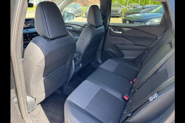 Nissan QASHQAI 1.3 MHEV Xtronic N-Connecta HEAD-UP DISPLAY| ELEKTRISCHE ACHTERKLEP| PANORAMADAK| STOEL + STUURVERWARMING| VOORRUITVERWARMING | 360 CAMERA| ADAPTIVE CRUISE CONTROL| DODE HOEK SENSOR