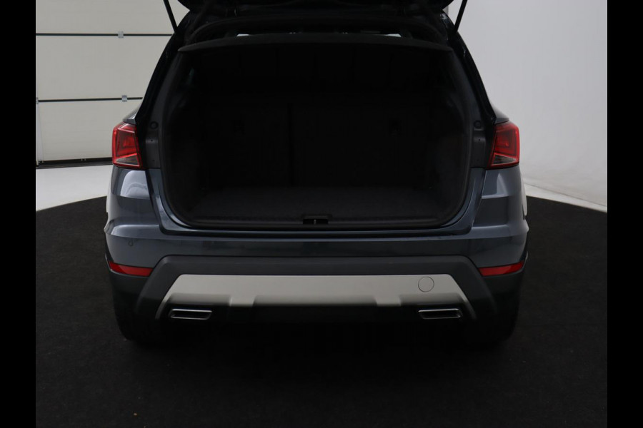 Seat Arona 1.0 TSI FR Intense | Carplay | Beats Pack | Adaptive cruise | Keyless | Full LED | Camera | Navigatie | Climate control | Bluetooth | Parkeerhulp | Getint glas