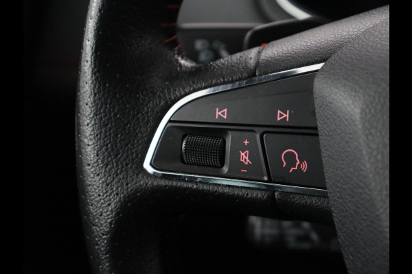 Seat Arona 1.0 TSI FR Intense | Carplay | Beats Pack | Adaptive cruise | Keyless | Full LED | Camera | Navigatie | Climate control | Bluetooth | Parkeerhulp | Getint glas