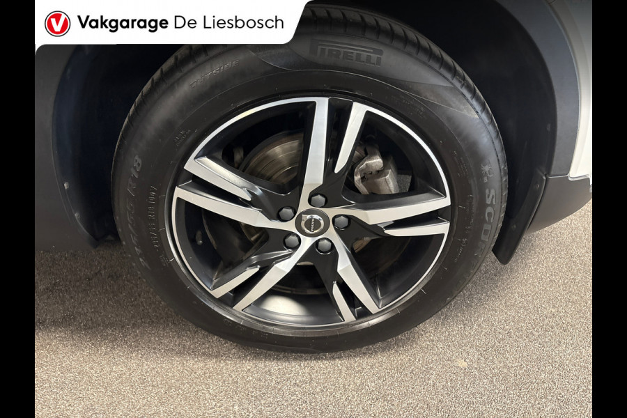 Volvo XC40 1.5 T3 R-Design/leer/harman kardon/weg klapbare trekhaak/stoelverw